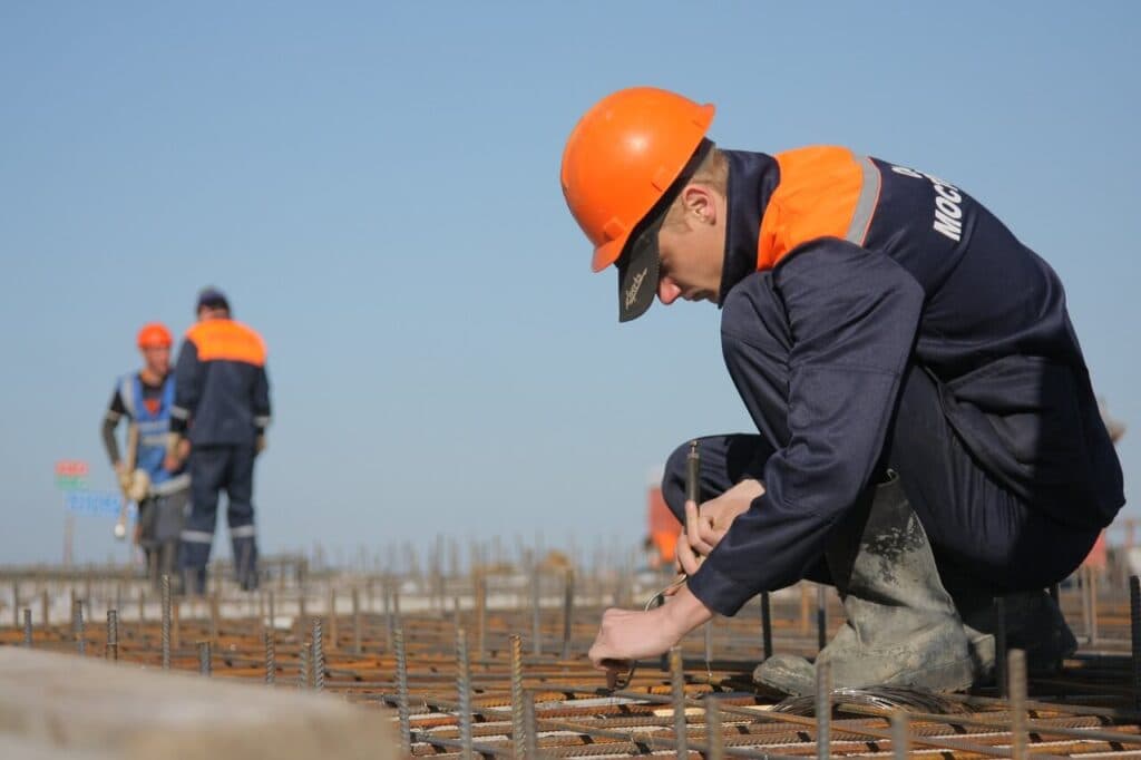 DEFECTOS DE CONSTRUCCIÓN. DIFERENCIA ENTRE PLAZO DE CADUCIDAD Y PLAZO DE PRESCRIPCIÓN